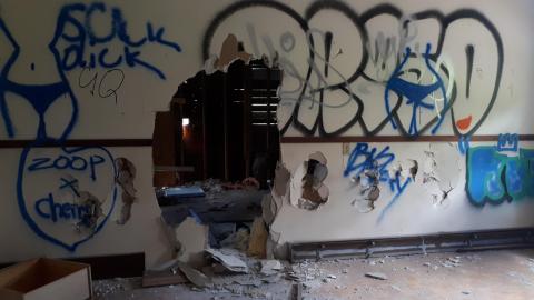 Vandals strike again - 20210530_133565.jpg