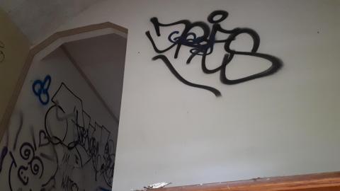 Vandals strike again - 20210523_151677.jpg