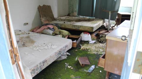 6 Years Too Long. 2021 - IMG_1272.JPG