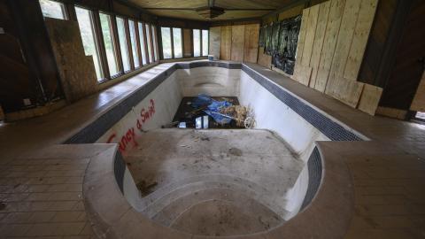 Moist Mansion - _DSC2180.jpg