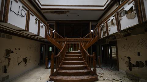 Moist Mansion - _DSC2186.jpg