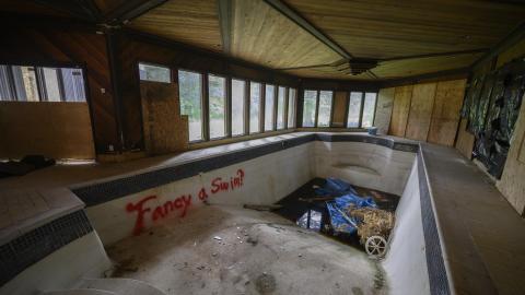 Moist Mansion - _DSC2242.jpg