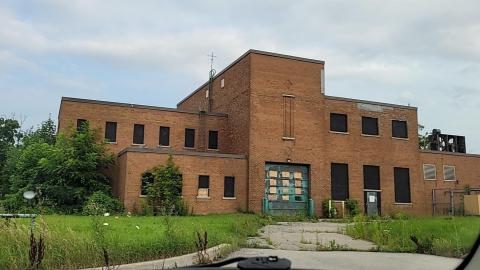 Century Manor Insane Asylum July 2021 - Snapchat-1712396033.jpg