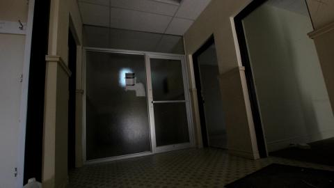 Less Windows Than I Recall....Oh Well.... - IMG_4024.JPG