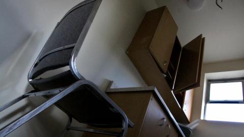 Less Windows Than I Recall....Oh Well.... - IMG_4038.JPG