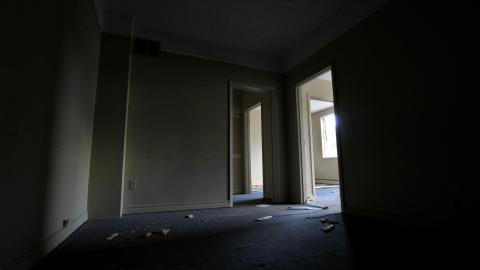 Less Windows Than I Recall....Oh Well.... - IMG_4056.JPG