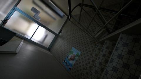 Less Windows Than I Recall....Oh Well.... - IMG_4100.JPG