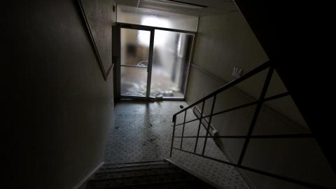 Less Windows Than I Recall....Oh Well.... - IMG_4102.JPG