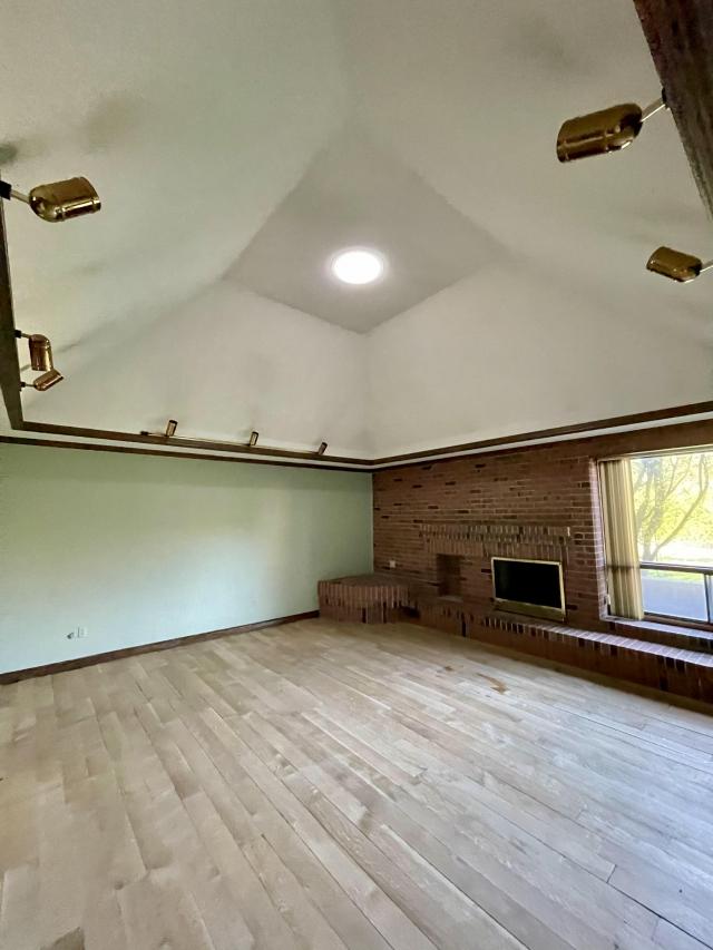 Sherman’s Neighbour - Toronto, Ontario