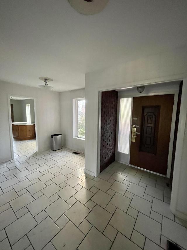 Sherman’s Neighbour photo 5