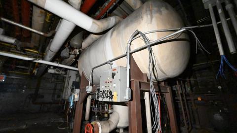 Basement 2021 - _DSC3744.JPG