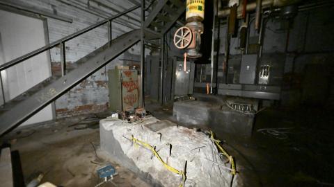 Basement 2021 - _DSC3753.JPG