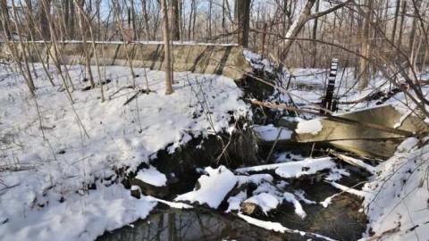 Jan. 2012 - Abandoned-Water-Wheel9.jpg
