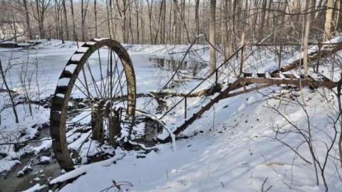 Jan. 2012 - Abandoned-Water-Wheel10.jpg