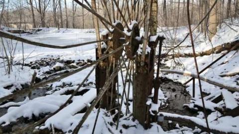 Jan. 2012 - Abandoned-Water-Wheel14.jpg