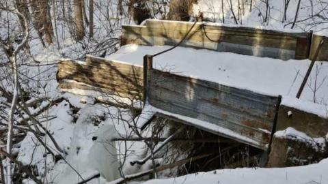Jan. 2012 - Abandoned-Water-Wheel17.jpg