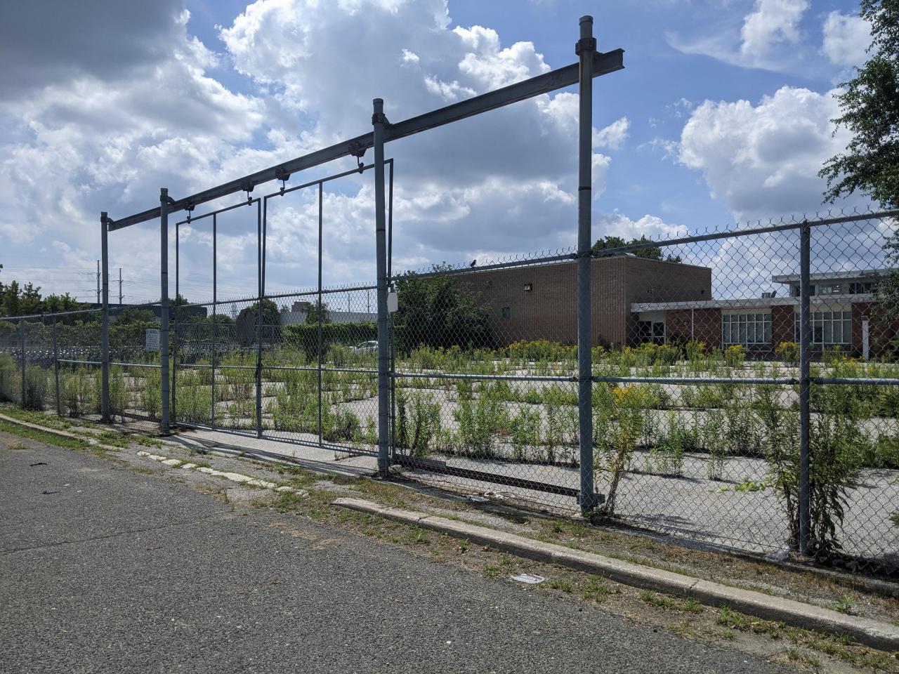 Exteriors - PXL_20210819_171015229.jpg