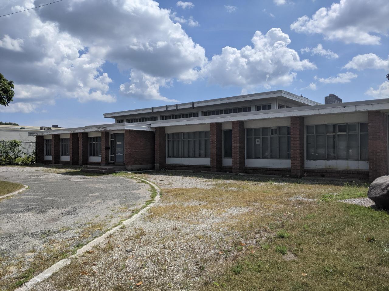 Exteriors - PXL_20210819_170857843.jpg