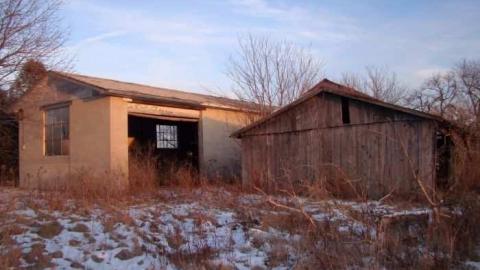 Steeles Farmhouse - 2.jpg