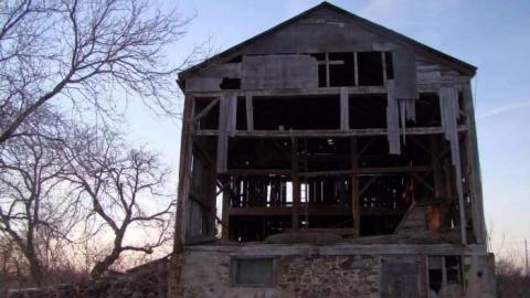 Steeles Farmhouse - 4.jpg