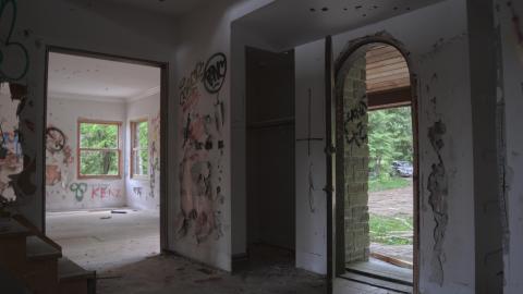 Graffiti Mansion - May 2015 - 6.JPG