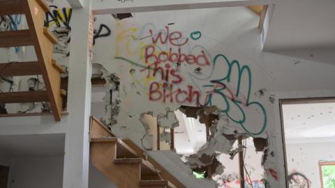 Graffiti Mansion - May 2015 - 7.JPG