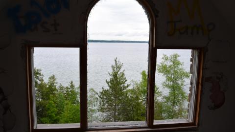 Graffiti Mansion - May 2015 - 16.jpg