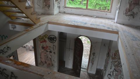 Graffiti Mansion - May 2015 - 19.JPG