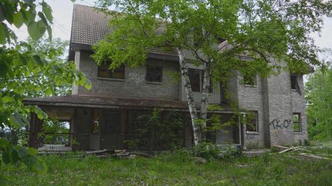 Graffiti Mansion - May 2015 - 20.JPG