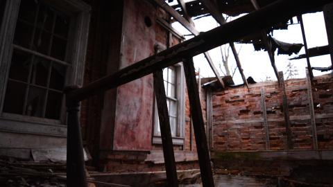 Falling Down - December 2014 - 6.jpg