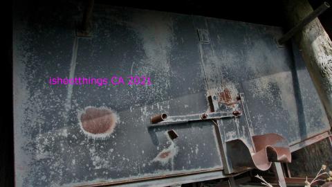 Nothing QUITE Like It 'Round These Parts - IMG_5547.JPG