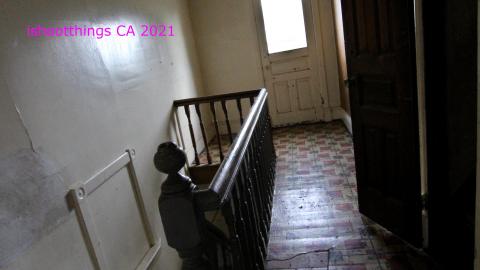 How NOT To Secure A House - IMG_5574.JPG