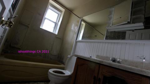 How NOT To Secure A House - IMG_5577.JPG