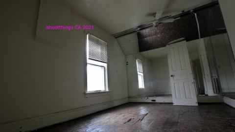 How NOT To Secure A House - IMG_5586.JPG