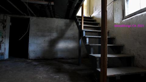 How NOT To Secure A House - IMG_5608.JPG