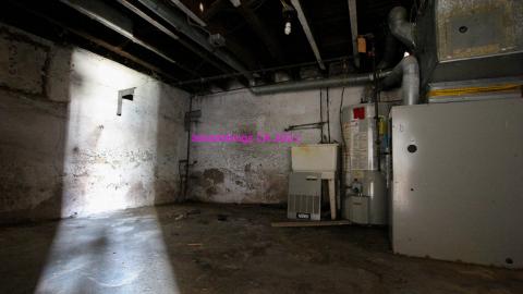 How NOT To Secure A House - IMG_5613.JPG