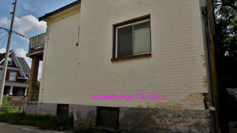 How NOT To Secure A House - IMG_5625.JPG