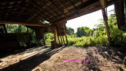 Inside The Outbuildings - IMG_6086.JPG
