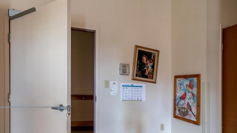 DSLR Pics - abandoned ontario nursing home (6 of 56).jpg