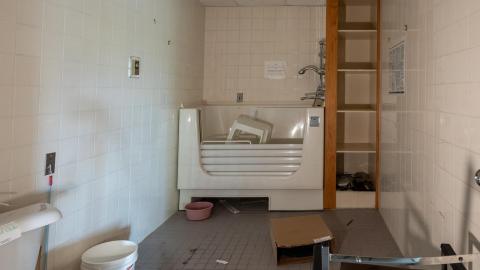 DSLR Pics - abandoned ontario nursing home (33 of 56).jpg