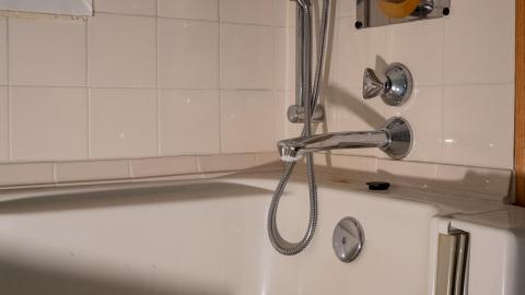 DSLR Pics - abandoned ontario nursing home (34 of 56).jpg