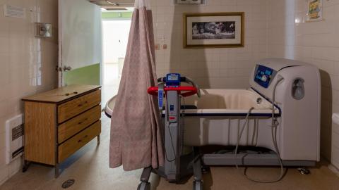 DSLR Pics - abandoned ontario nursing home (41 of 56).jpg