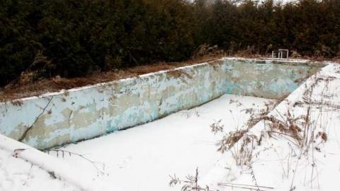 Manor - Neglected-Manor185.jpg