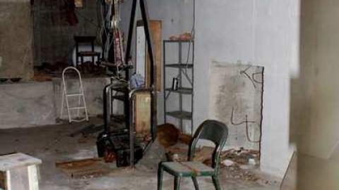 Manor - Neglected-Manor178.jpg