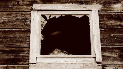 King Street House - Little-White-House-on-King2.jpg