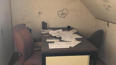 Whats That Trapdoor? - IMG-7989.jpg