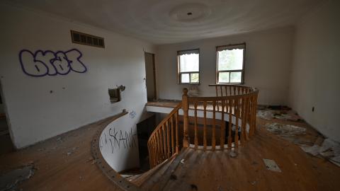 Poop Stair - _DSC5838.JPG