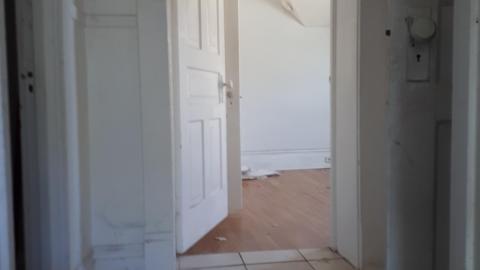 Dragon sized holes in walls - 20210815_145506.jpg