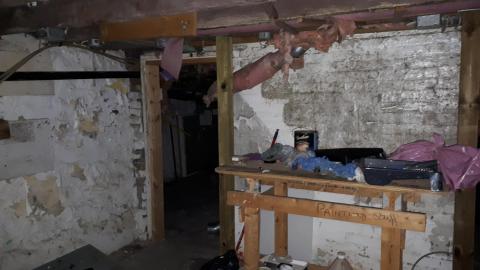 Dragon sized holes in walls - 20210815_143931.jpg