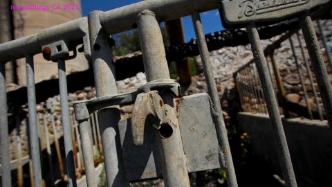 Whatever DID Jon Do? - IMG_6141.JPG